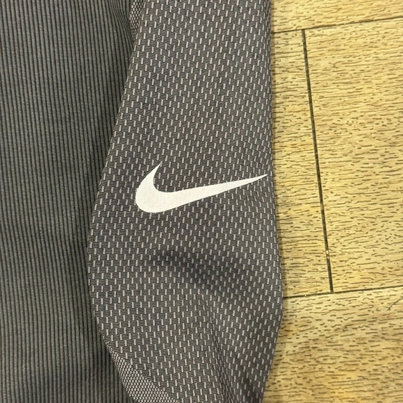 Nike Pro Hyperwarm Gray Leggings Size Small - Picture 4 of 4